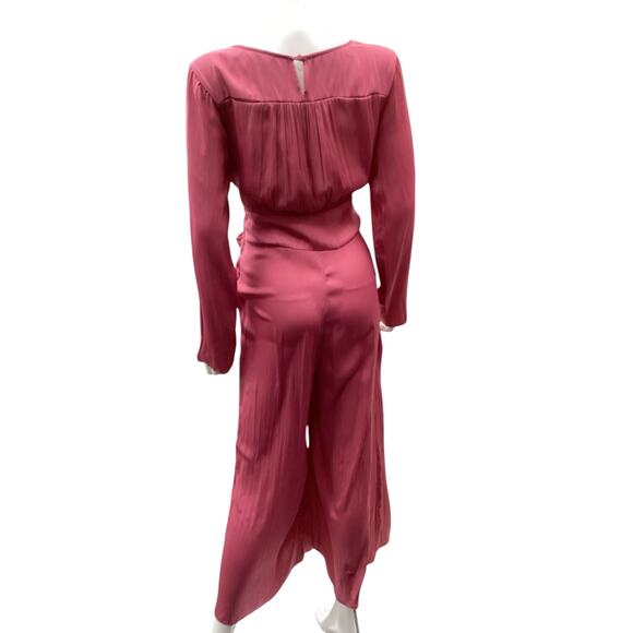 NWOT Free People Women’s Jumpsuit SZ 6 V-Neck Long Sleeve Lightweight  Raspberry - Picture 3 of 5